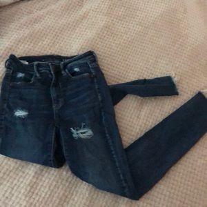 AMERICAN EAGLE SUPER HIGH RISE JEGGINGS